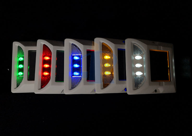 ruichen-solar-led-road-markers